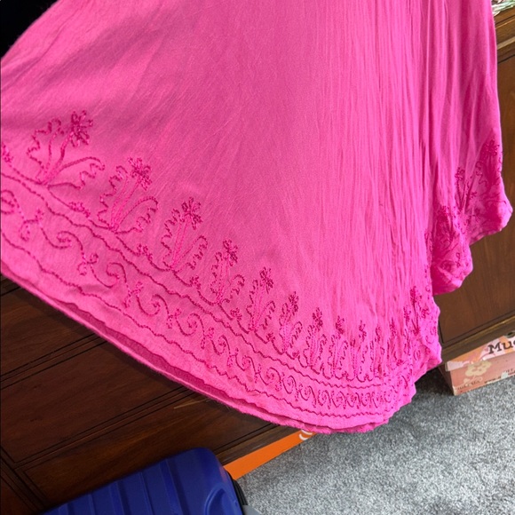 Pink Beach Cover with Lace Detail- Top size Large w/lots of room in bottom - Picture 3 of 6